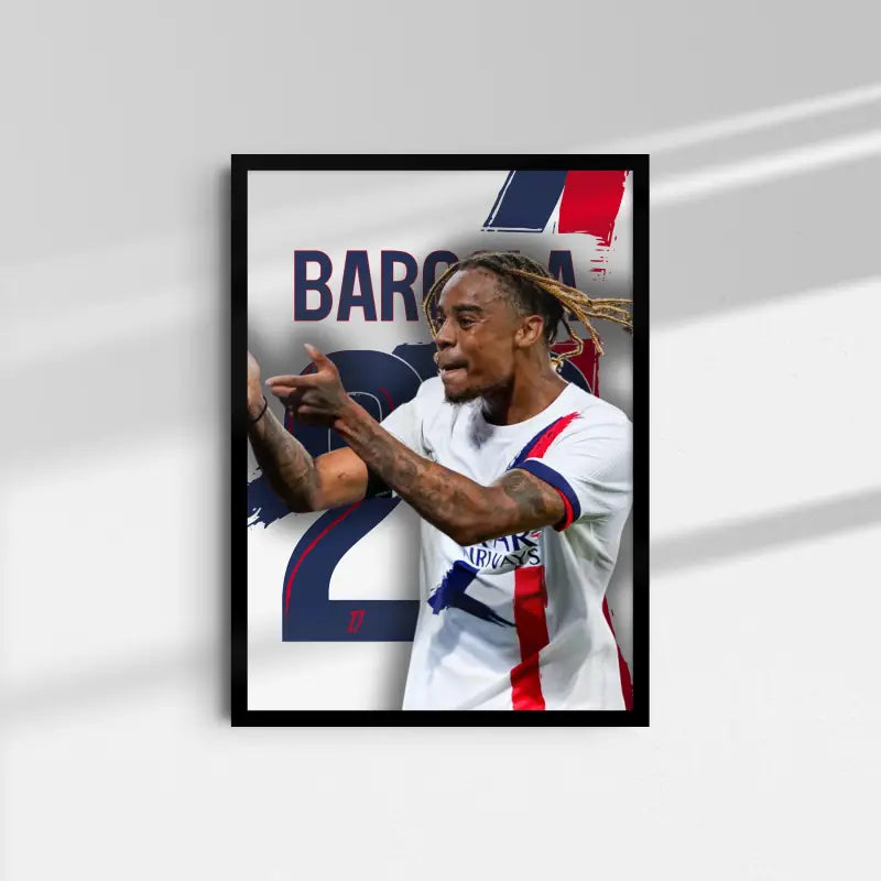 Affiche PSG Barcola photo joueur fond blanc