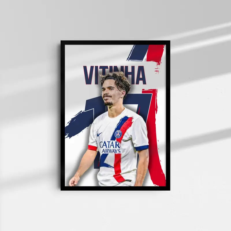 Affiche PSG Vitinha photo joueur fond blanc