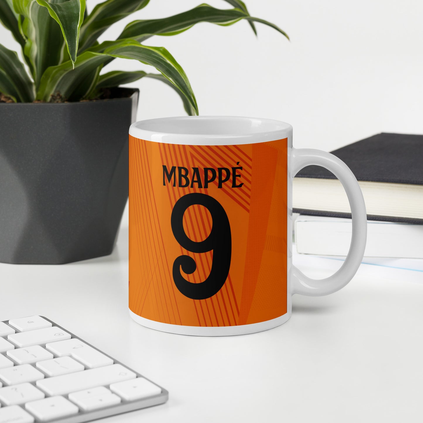 MUG MBAPPE REAL EXT 24/25 - Cadre Perso